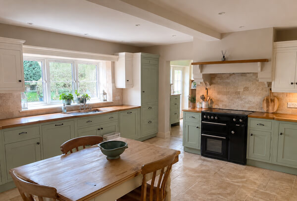 Kitchen cupboard edges and handle areas after painting in Dunstable