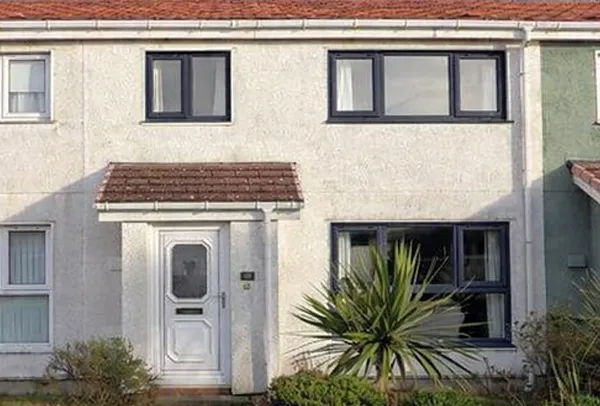 Window painting after results in Milton Keynes