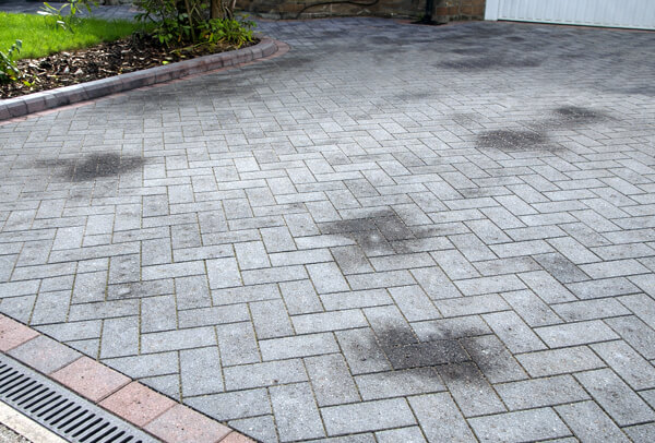 Before block paving driveway cleaning results in Milton Keynes