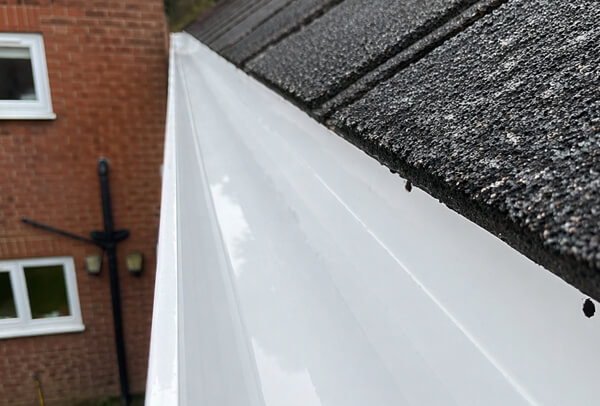 Blocked gutter after cleaning in Milton Keynes