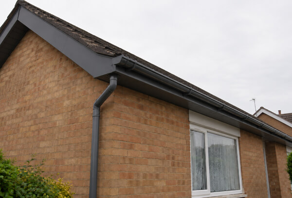 Fascia soffit bargeboard and gutter painting in Oxford after the repaint