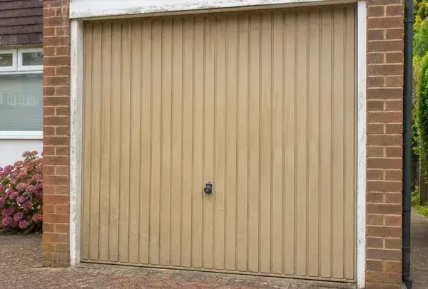 Garage door before changing the colour