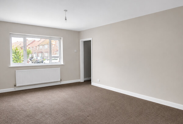 Hemel Hempstead living room after decorating with smooth walls and freshly painted trim