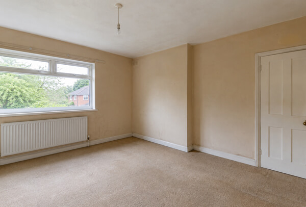 Interior room in Bedford before decorating and ready for a quote