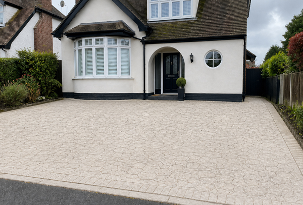 Driveway in Luton after cleaning with a cleaner surface and improved kerb appeal
