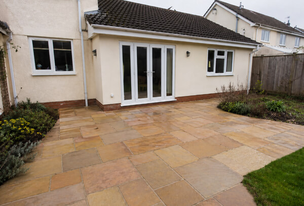 Patio in Luton after deep cleaning ready for outdoor use