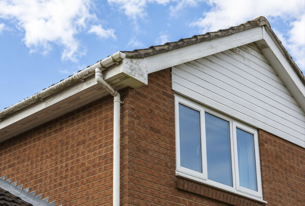 Bedford roofline before colour change with dated exterior trim