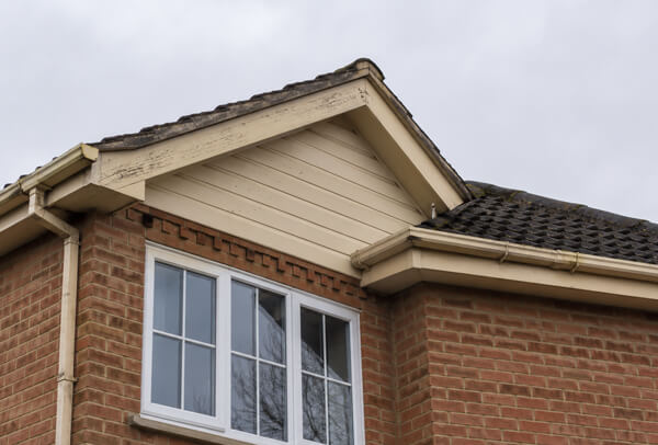 Oxford roofline before colour change with dated exterior trim