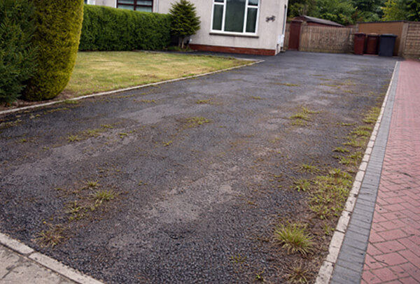 Before tarmac driveway cleaning results in Milton Keynes