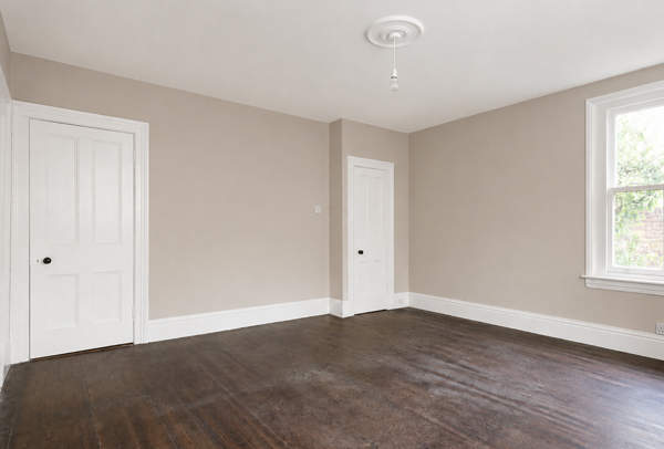 Room in Dunstable after decorating with fresh walls ceiling and decorating