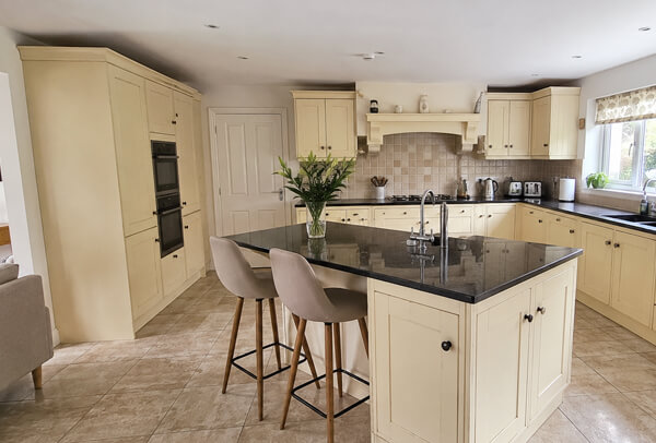 Dark kitchen cupboards before colour planning in Aylesbury