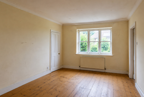Home in Brackley before property painting with older colours and faded exterior details